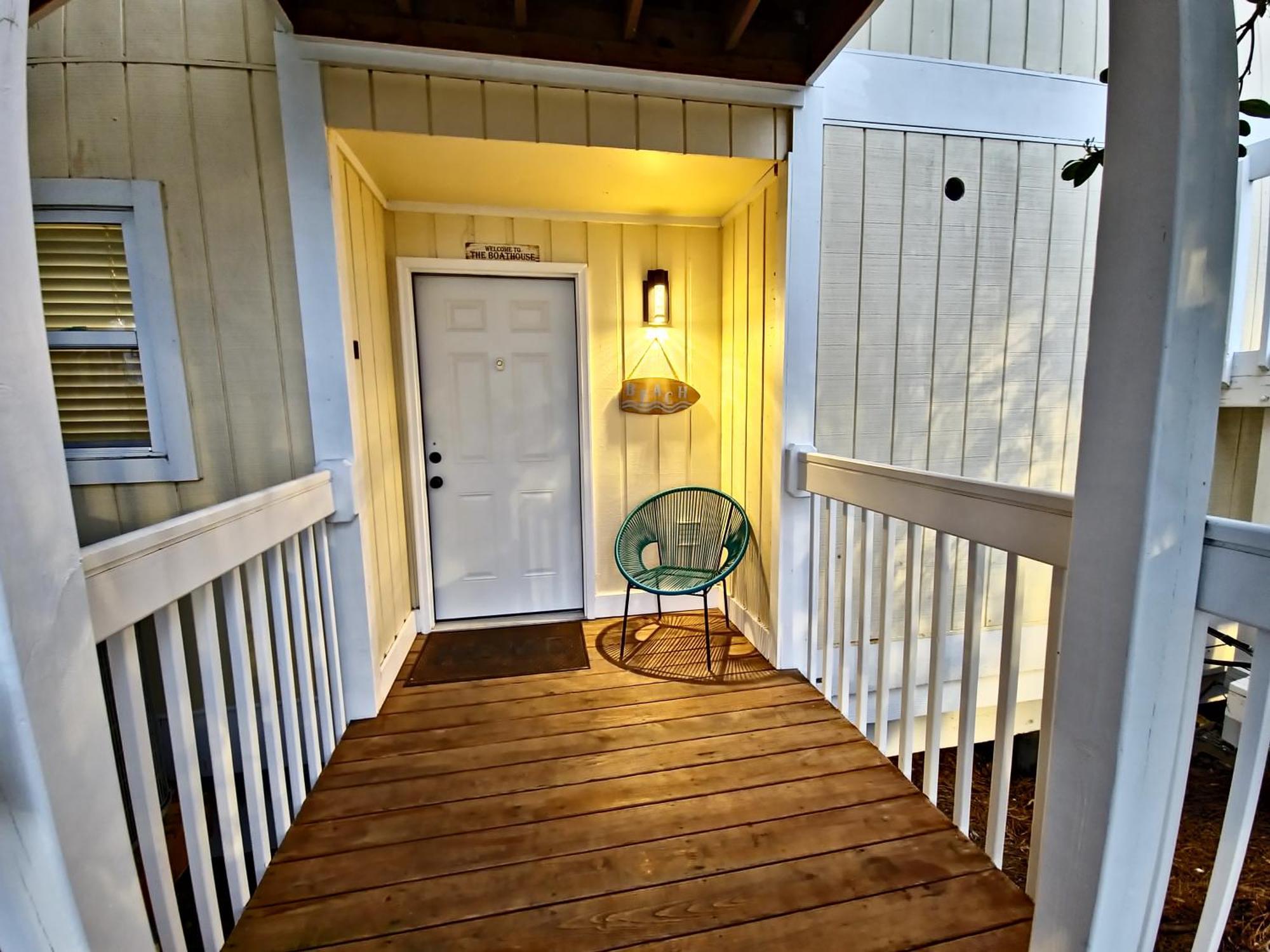 Holiday home Boathouse Condo, Downtown Harbor, Private Access, Waterfront, On Golf Course, Water Taxi Pickup Destin